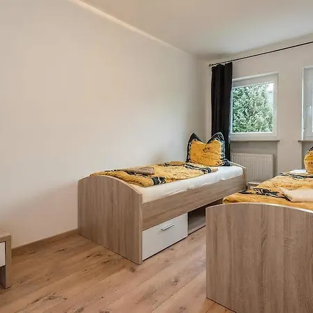 Dom wakacyjny Schones Haus In Erding